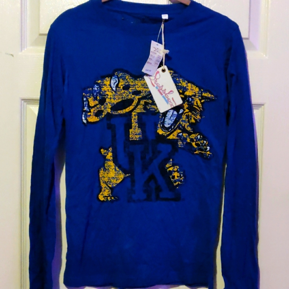NWT BOYS PRESS BOX TOP